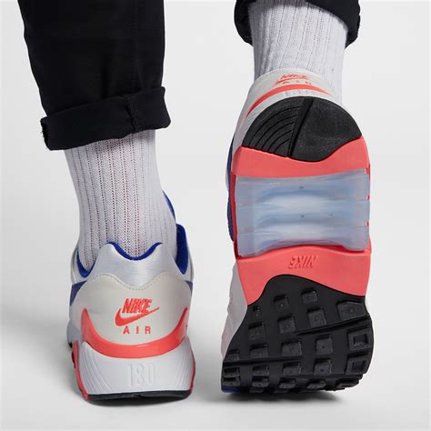 sneakers release nike